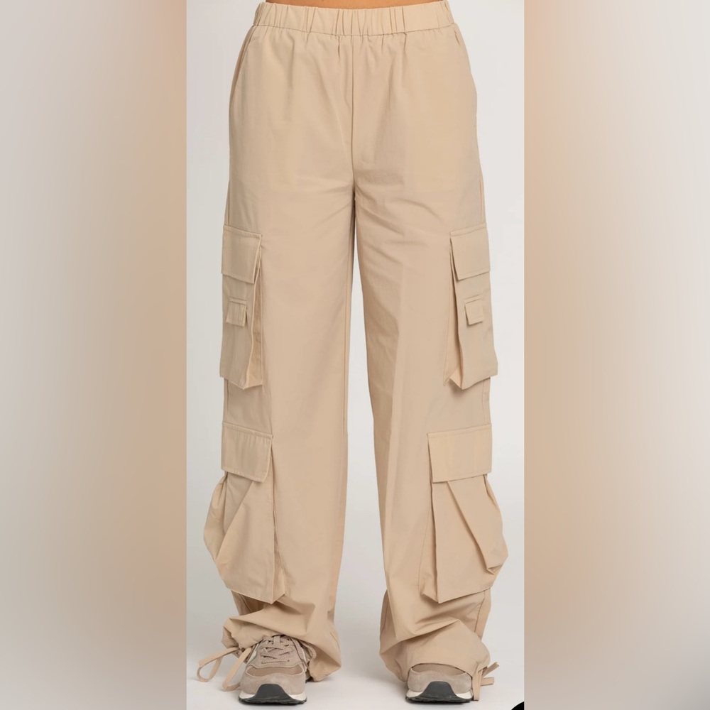 GOLD HINGE Desert Sand Parachute pant